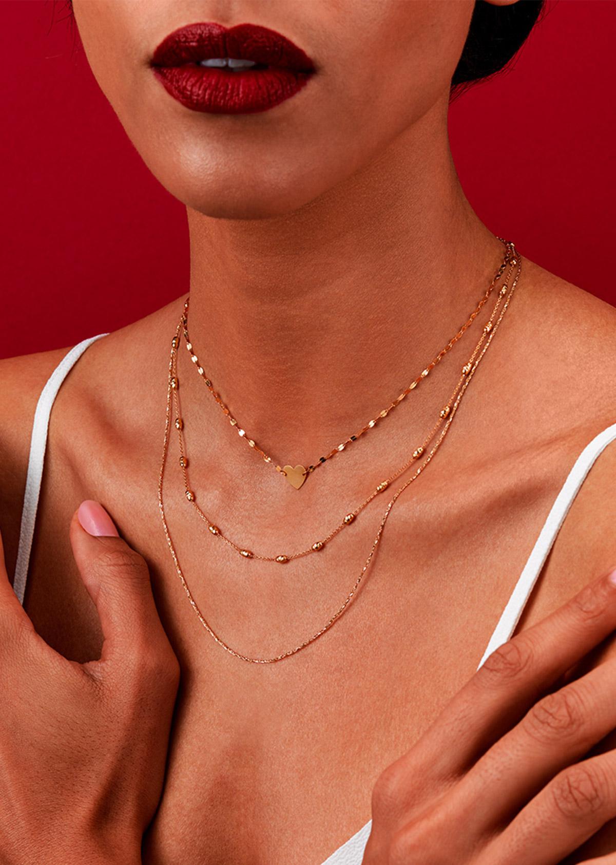 How Your Jewellery Spells Out Your Vibe? Fun and Playful girl wearing silver rings and necklace